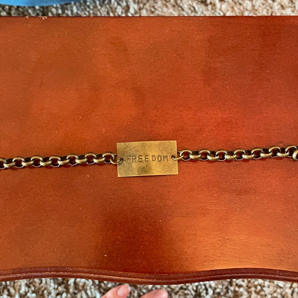 Freedom chain bracelet